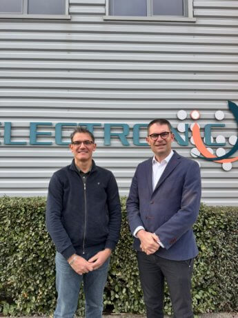Hubert Forgeot, CEO d’Aguila, aux côtés d’Olivier Benelli, PDG de Copelectronic, partenaire-fournisseur