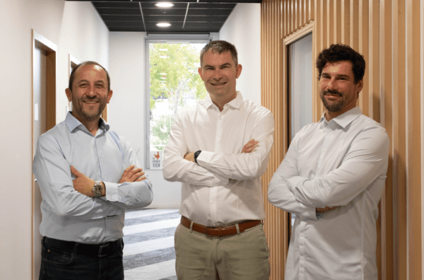Jean-Marc Remise, Hubert Forgeot et Éric Lionnet après la reprise de Dismo par Aguila Technologies
